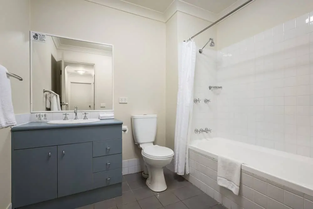 APX Hotels Apartments Parramatta clean and comfortable executive studio bathroom in Parramatta CBD Australia