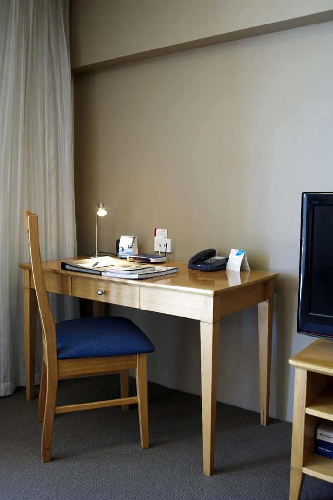 APX Hotels Apartments Parramatta has a comfortable study and working area in Parramatta CBD Australia