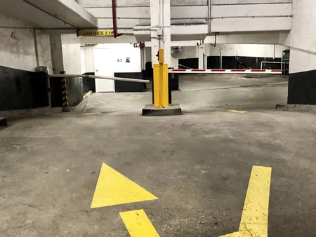 Car park ramp to APX World Square car parking on level B2 and B3 | APX Darling Harbour | hotel parking instruction