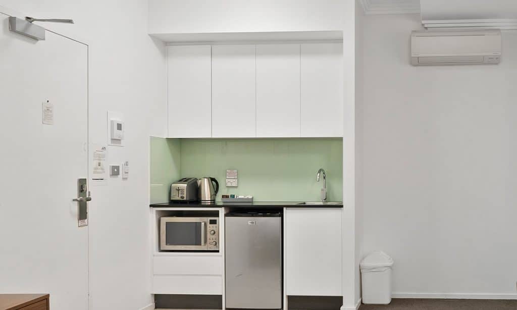 Kitchenette | Standard Studio | APX Darling Harbour | Sydney hotels
