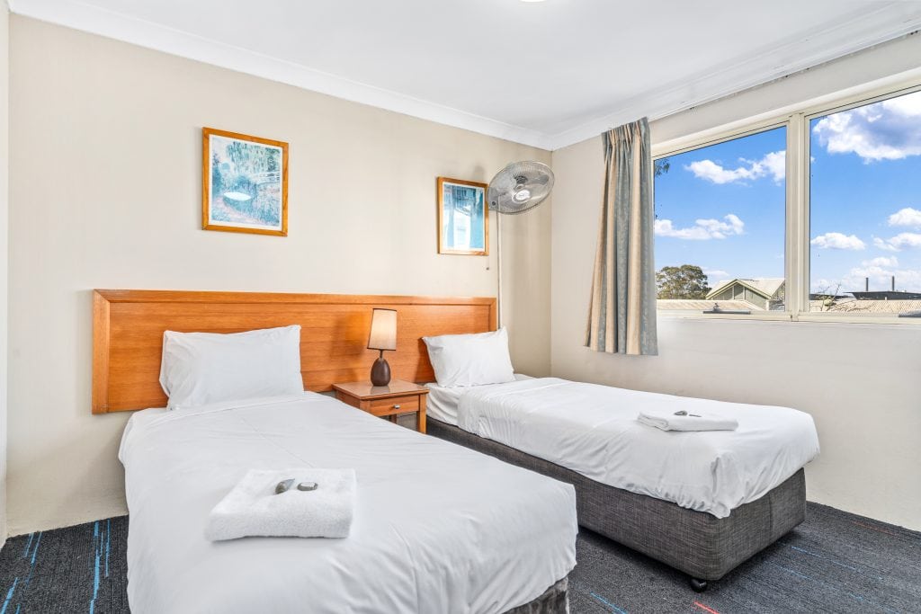 APX Parramatta 2 Single Beds Optional Configuration 3BR E2BR 1BR