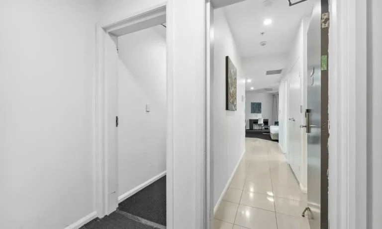 2BR bedroom | APX Hotels Apartments Sydney Australia