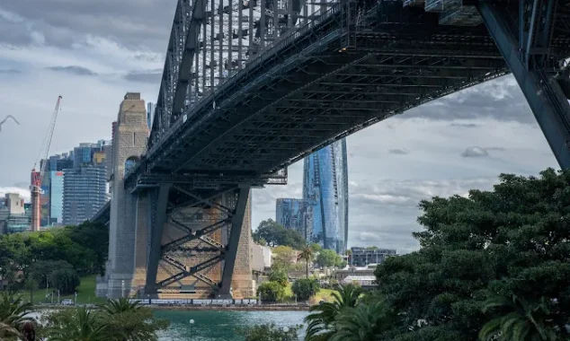 Broughton Street Lookout 4