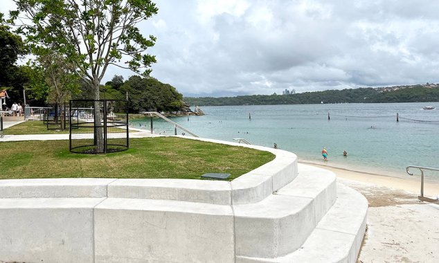 shark-beach-seawall-2025